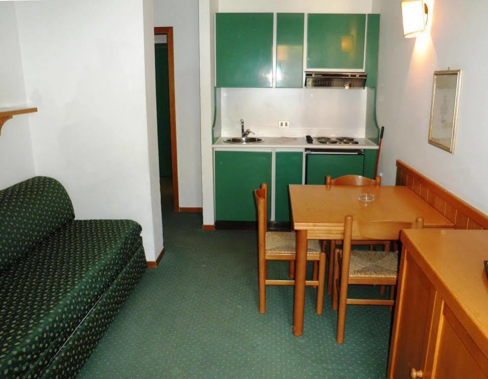 Residence Hotel Sport Campiglio Мадонна-ди-Кампильо Экстерьер фото
